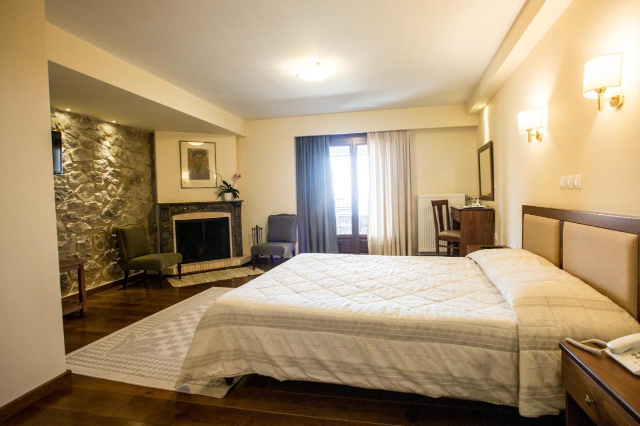 Hotel Ellinon Thea Arachova Exteriér fotografie